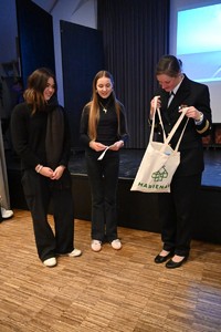 Altmarienauerin Claudia Neben ist erste U-Boot-Kommandantin ... Bild 4