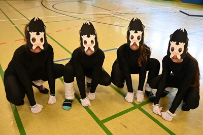 Zirkus-Zeit! Unsere J&Atilde;&frac14;ngsten zeigten ihr K&Atilde;&para;nnen Bild 1