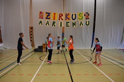 Zirkus-Zeit! Unsere J&Atilde;&frac14;ngsten zeigten ihr K&Atilde;&para;nnen Bild 16