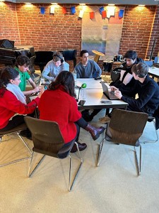 Partnerschule ALKEV zu Gast in Marienau Bild 8