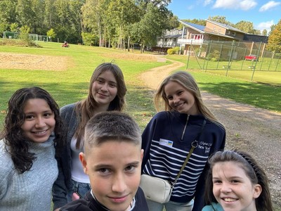 &acirc;Cheer, chill, relax and forget about the alarms&acirc; - Ukraine ... Bild 21