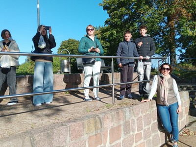 &acirc;Cheer, chill, relax and forget about the alarms&acirc; - Ukraine ... Bild 17