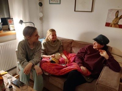 &acirc;Cheer, chill, relax and forget about the alarms&acirc; - Ukraine ... Bild 15